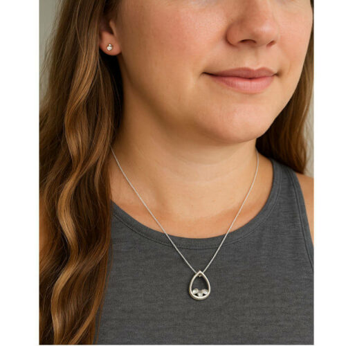 Pear Shaped Slider Three Stone Pre-notched Pendant Mounting - Finished Example
