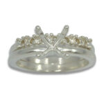 Round Vee Head Solitaire Pre-notched Ring Mounting