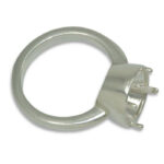 Round Bezel Design with Prongs Pre-notched Ring Mounting