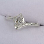Lab Diamond 1.34ct Oval E VS1 Solitaire Twist IGI Cert